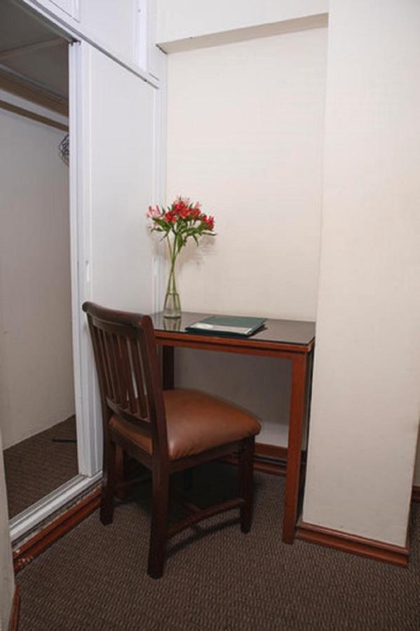 Hotel Ferrua Lima